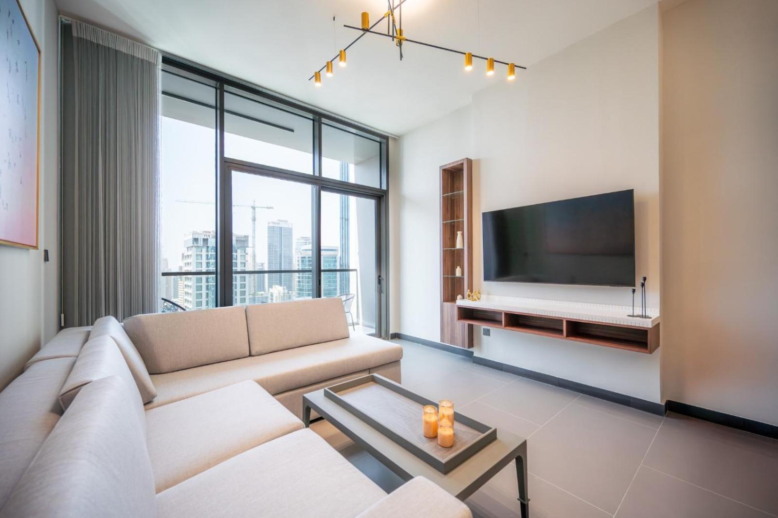 High Floor With Marina View Apartment *