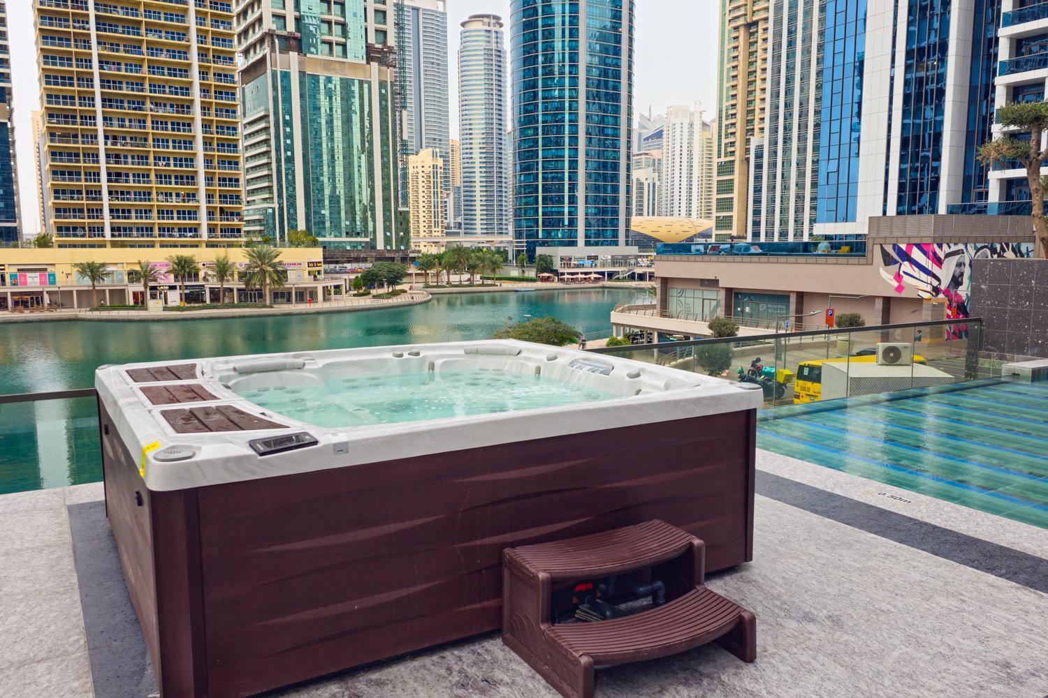 High Floor With Marina View Apartment